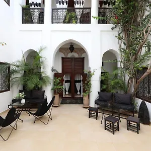 رياض نور شارعنا مراكش